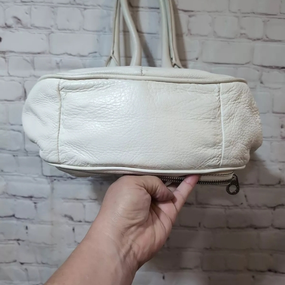 Marc by Marc Jacobs White Leather Soft Shot Large Hobo - Picture 7 of 15